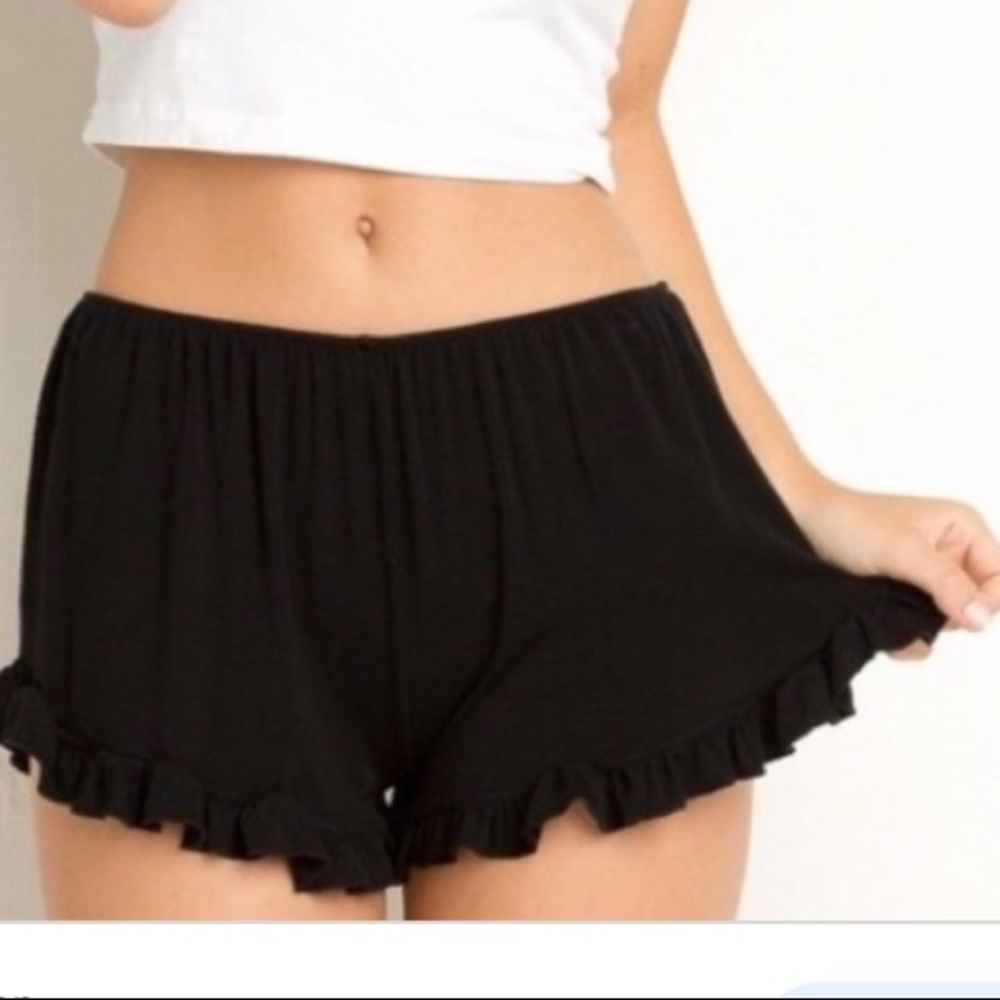 Brandy Melville flowy  shorts